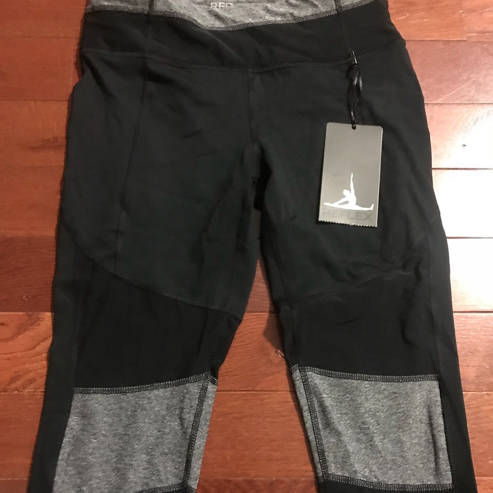 Reflex cropped workout leggings